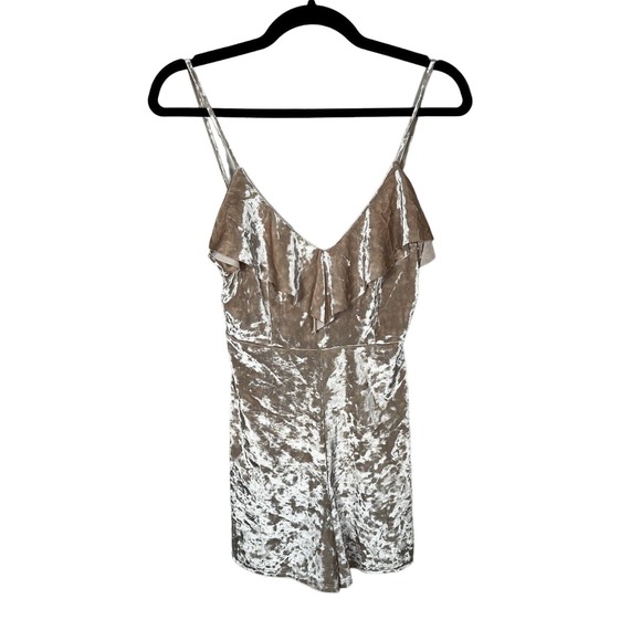 URBAN OUTFITTERS Velvet Romper S Ruffle Cut‎ Out Open Back Party Club Neutral - Picture 3 of 9